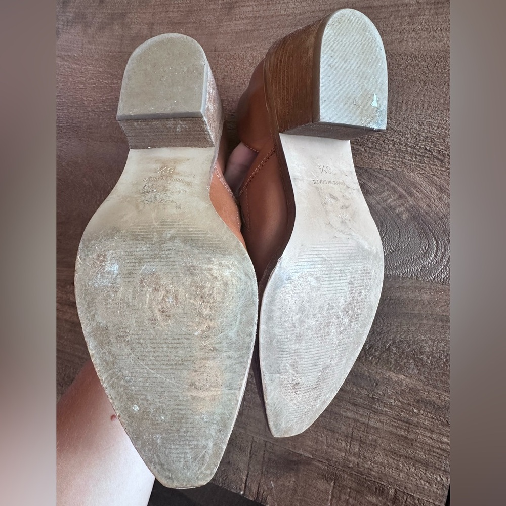 Madewell Brady Bootie in Saddle color - Picture 3 of 4